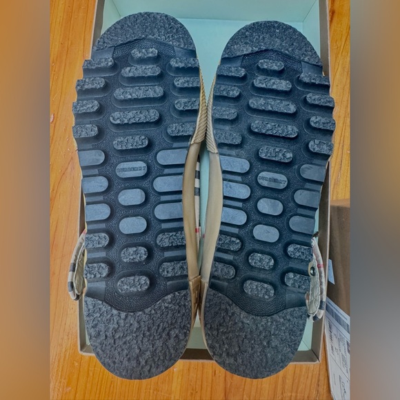 LIKE NEW BURBERRY Nova Check Mary Jane Sneaker - Picture 6 of 6